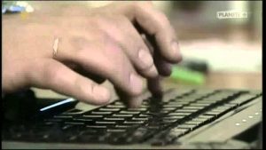 Kroniki kryminalne – Blondynka z internetu