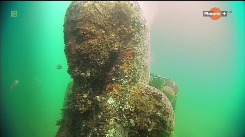 223c61f3158a581bcf62d4767d17946b02bfddb9cd3bbbd46af3851f5b666e59-51