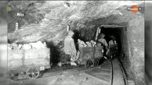 22e663bc9fe1ac3fd0715ee559c2ac568a4d7da3eef0f33fe98cf989d1a731e0-171