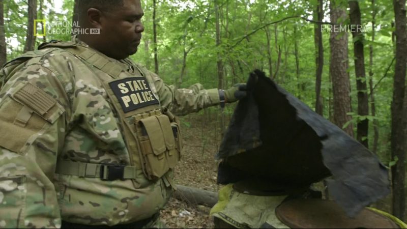 98f7dd1433113ddf8a986945cac6fe4c8a4d7da3eef0f33fe98cf989d1a731e0-01